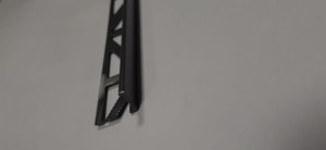 Narożnik aluminiowy prosty LAKIER GRAFIT 12 2,5mb