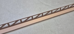 Narożnik aluminiowy zewnętrzy profil Y kolor miedziany 10mm 2,5m