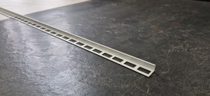 Narożnik aluminiowy prosty 10mm LAKIER KASZMIR 9002/ 250 cm