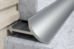 Narożnik aluminiowy wewnętrzny anoda srebrna 2,5mb
