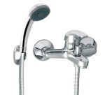 Bateria wannowo-prysznicowa ścienna z zestawem natryskowym chrom Vasto BVA11 z Ferro